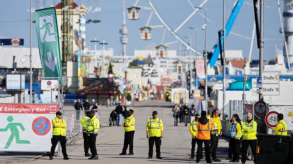 munich-oktoberfest-fairgrounds-closed-after-bomb-threat-and-deadly-explosion