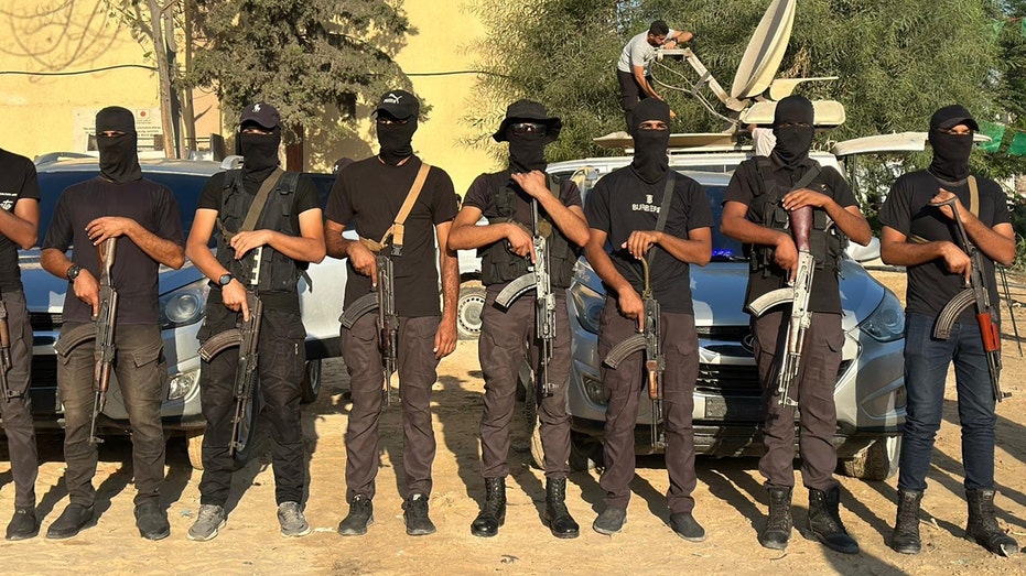 after-trump-declares-‘war-is-over,’-hamas-executes-rivals-in-gaza-to-reassert-control