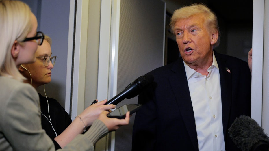 trump-declines-to-commit-to-two-state-solution-after-historic-gaza-peace-deal:-‘we’ll-have-to-see’