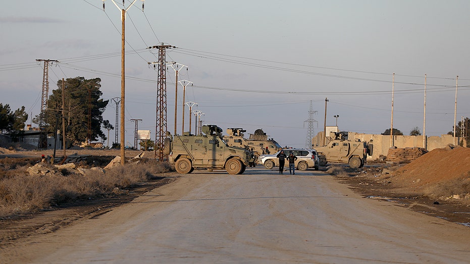 isis-fighters-break-free-from-syrian-jail-amid-chaotic-government-handover