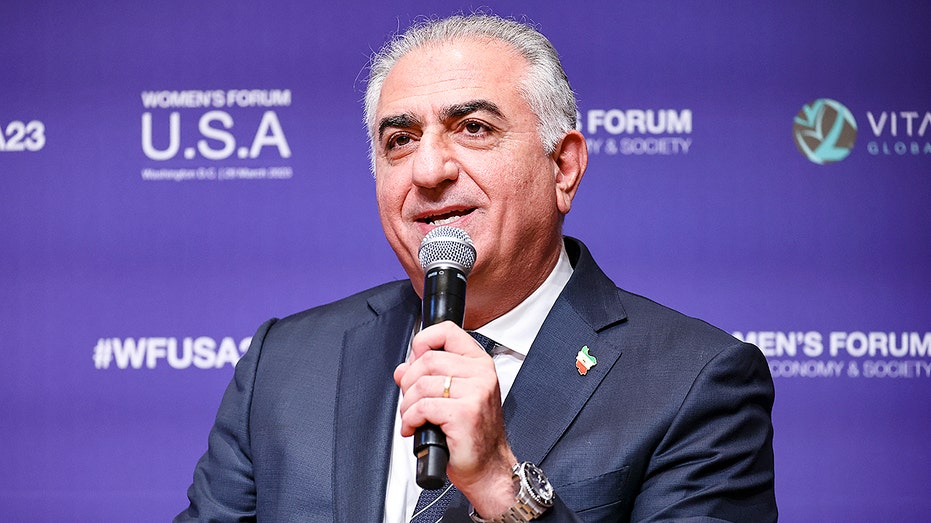 exiled-crown-prince-calls-on-iranian-people-to-‘finish-the-job,’-cheers-trump’s-‘humanitarian-intervention’