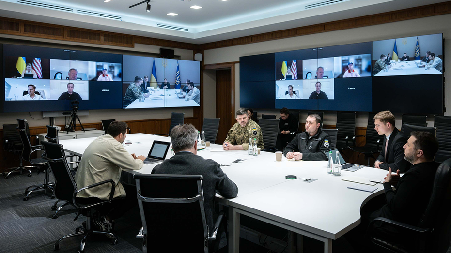 ukraine-signals-progress-on-us-security-guarantees-after-call-with-trump-envoys