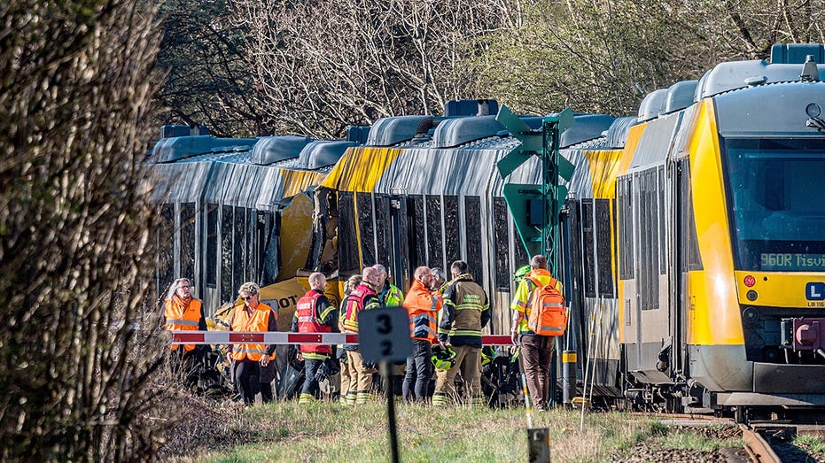 2-trains-collide-in-denmark,-leaving-5-people-critically-injured