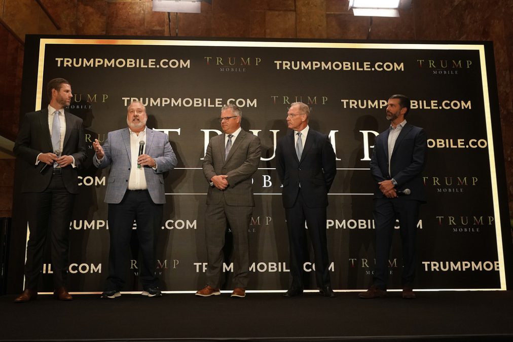 trump-mobile-says-t1-phones-will-begin-shipping-this-week