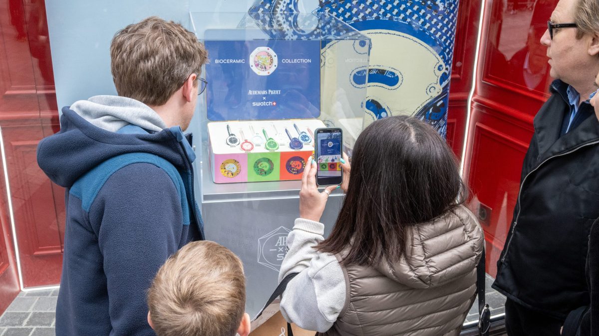 swatch-stores-close-as-audemars-piguet-collaboration-draws-huge-crowds